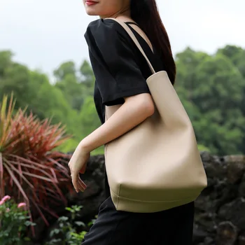 Новая стильная сумка-мешок из воловьей кожи большой емкости на одно плечо, повседневная и универсальная сумка-тоут из натуральной кожи
